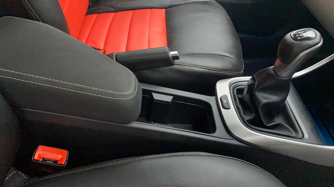 2021 Tata ALTROZ XZ PETROL, Petrol, Manual, 26,041 km, Gear Lever