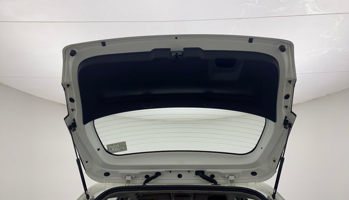 2021 Tata ALTROZ XZ PETROL, Petrol, Manual, 26,041 km, Boot Door Open