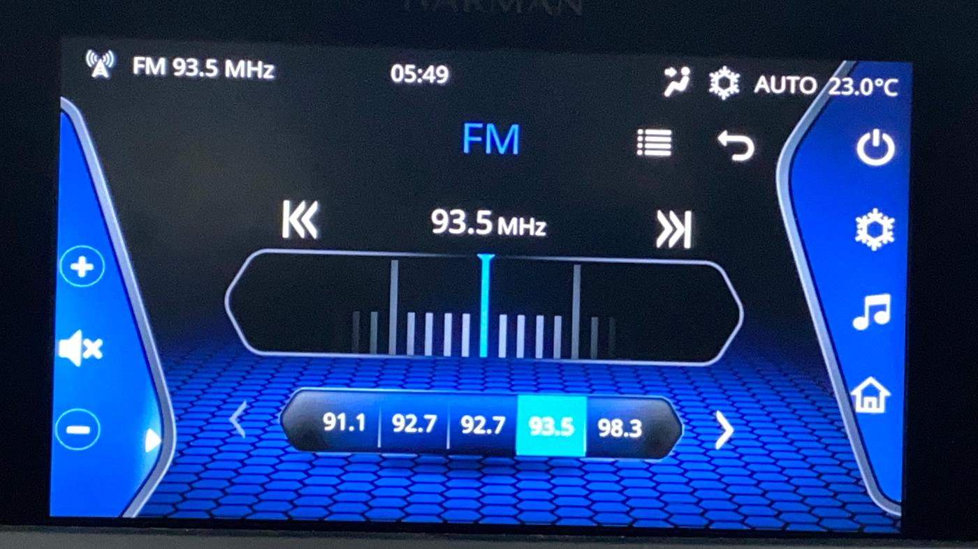 2021 Tata ALTROZ XZ PETROL, Petrol, Manual, 26,041 km, Infotainment System