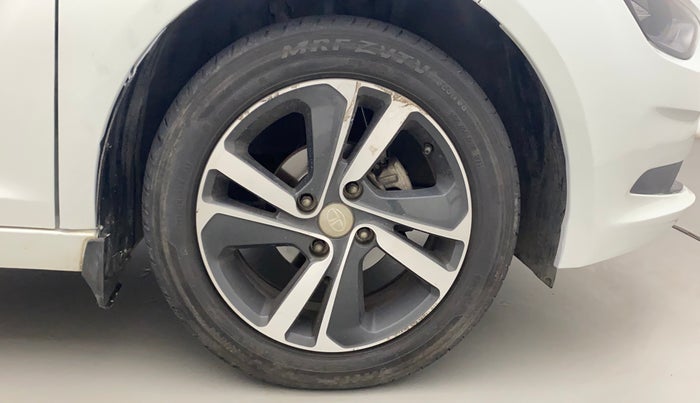2021 Tata ALTROZ XZ PETROL, Petrol, Manual, 26,041 km, Right Front Wheel