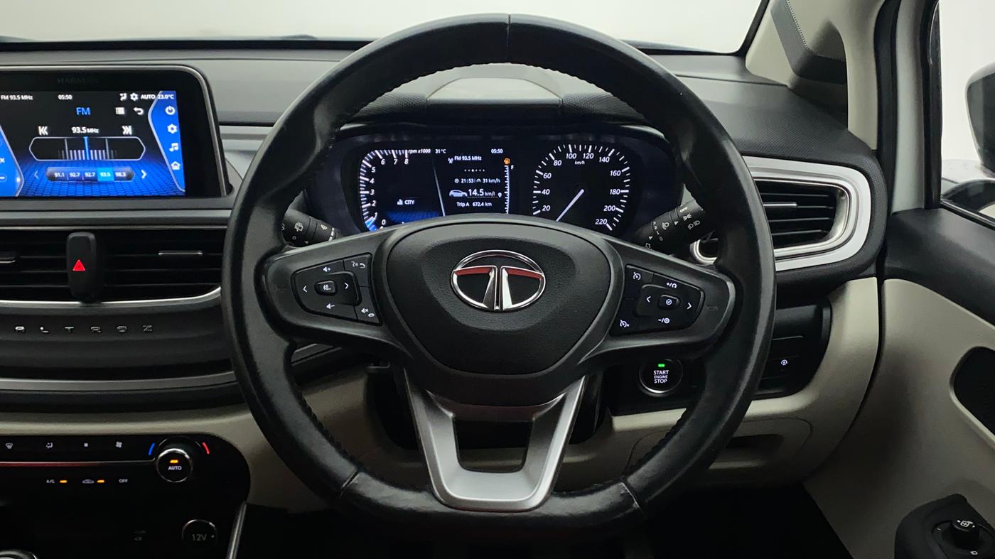 2021 Tata ALTROZ XZ PETROL, Petrol, Manual, 26,041 km, Steering Wheel Close Up
