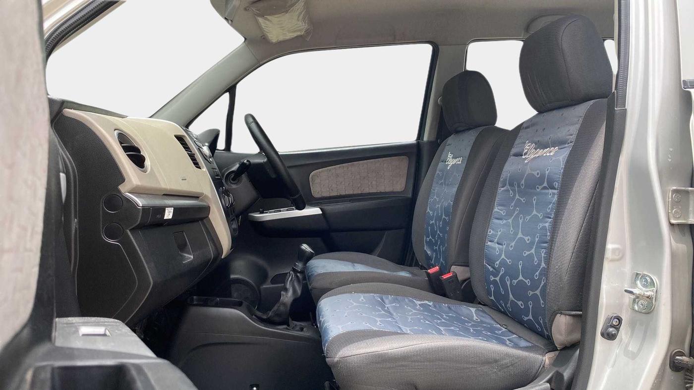 2015 Maruti Wagon R 1.0 VXI, Petrol, Manual, 22,066 km, Right Side Front Door Cabin