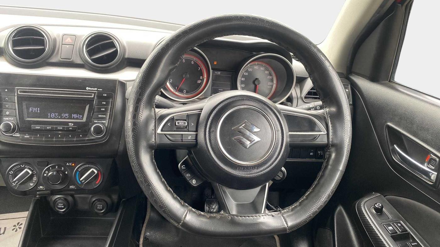 2018 Maruti Swift VXI, Petrol, Manual, 21,634 km, Steering Wheel Close Up