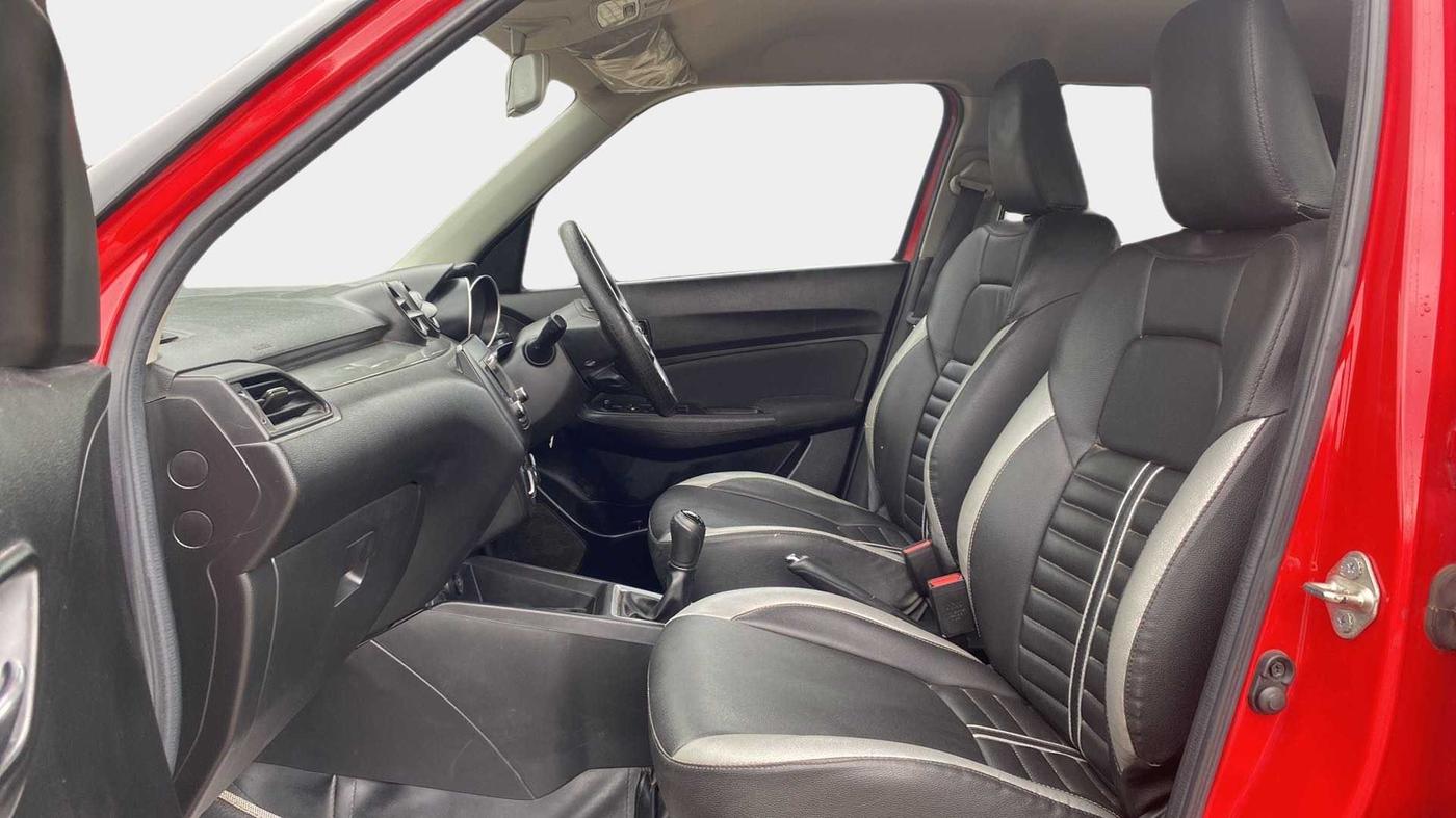 2018 Maruti Swift VXI, Petrol, Manual, 21,634 km, Right Side Front Door Cabin