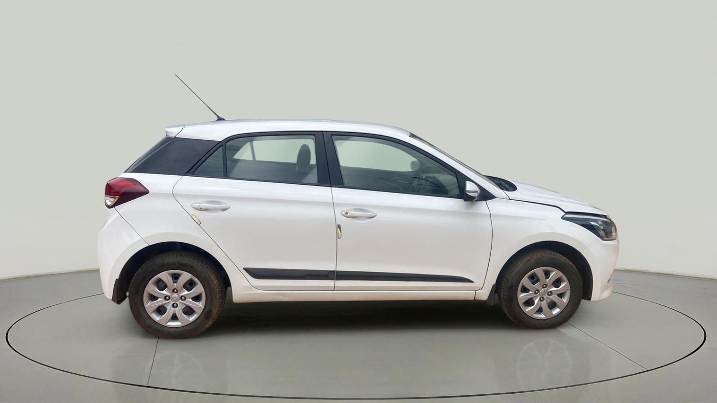 2017 Hyundai Elite i20 SPORTZ 1.2, Petrol, Manual, 78,959 km, Right Side View