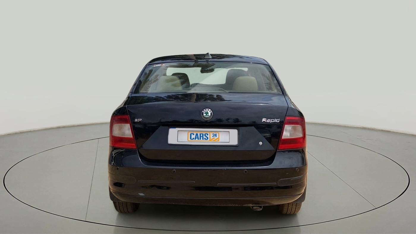 2013 Skoda Rapid ELEGANCE 1.6 MPI MT, Petrol, Manual, 59,691 km, Back/Rear