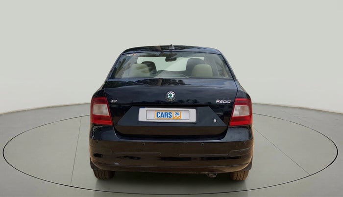 2013 Skoda Rapid ELEGANCE 1.6 MPI MT, Petrol, Manual, 59,691 km, Back/Rear
