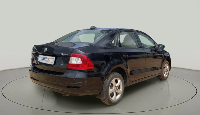 2013 Skoda Rapid ELEGANCE 1.6 MPI MT, Petrol, Manual, 59,691 km, Right Back Diagonal
