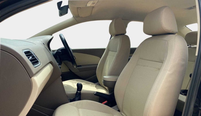 2013 Skoda Rapid ELEGANCE 1.6 MPI MT, Petrol, Manual, 59,691 km, Right Side Front Door Cabin