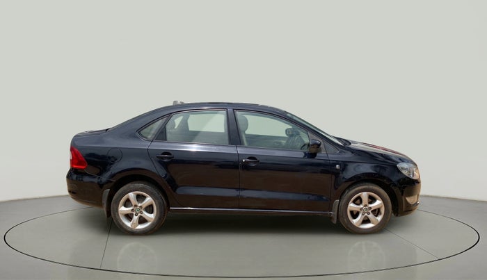 2013 Skoda Rapid ELEGANCE 1.6 MPI MT, Petrol, Manual, 59,691 km, Right Side View