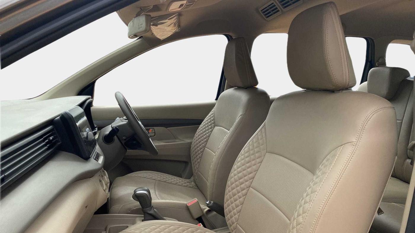 2020 Maruti Ertiga VXI AT SHVS, Petrol, Automatic, 34,569 km, Right Side Front Door Cabin