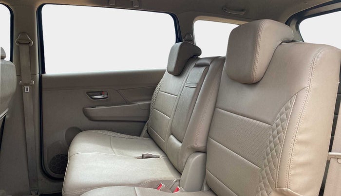 2020 Maruti Ertiga VXI AT SHVS, Petrol, Automatic, 34,569 km, Right Side Rear Door Cabin