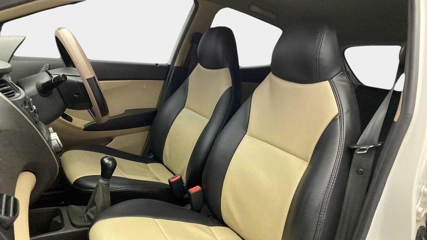 2016 Hyundai Eon ERA +, Petrol, Manual, 61,598 km, Right Side Front Door Cabin