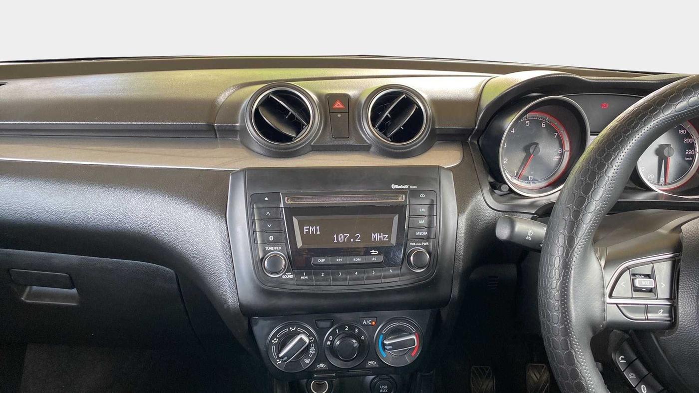 2020 Maruti Swift VXI, Petrol, Manual, 14,957 km, Air Conditioner