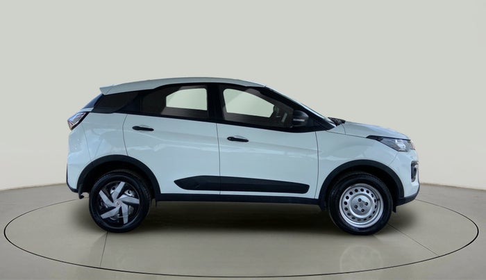 2022 Tata NEXON XE PETROL, Petrol, Manual, 5,052 km, Right Side View