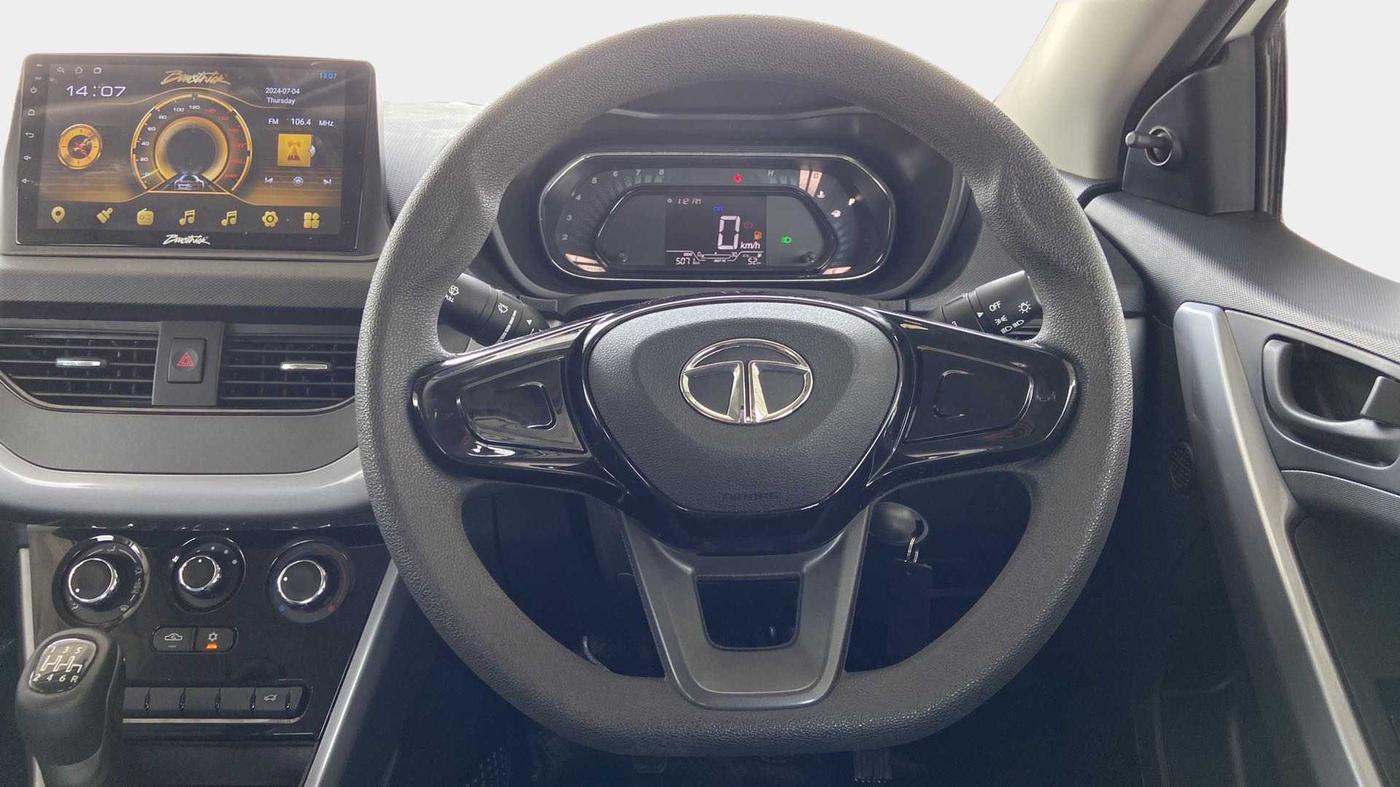 2022 Tata NEXON XE PETROL, Petrol, Manual, 5,052 km, Steering Wheel Close Up