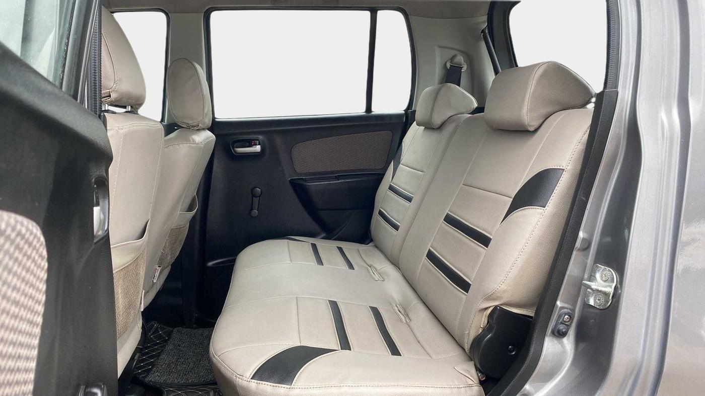 2013 Maruti Wagon R 1.0 LXI, Petrol, Manual, 44,985 km, Right Side Rear Door Cabin