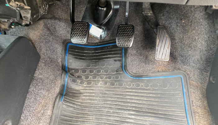 2018 Maruti Alto 800 LXI CNG, CNG, Manual, 86,735 km, Pedals