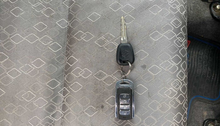 2018 Maruti Alto 800 LXI CNG, CNG, Manual, 86,735 km, Key Close Up