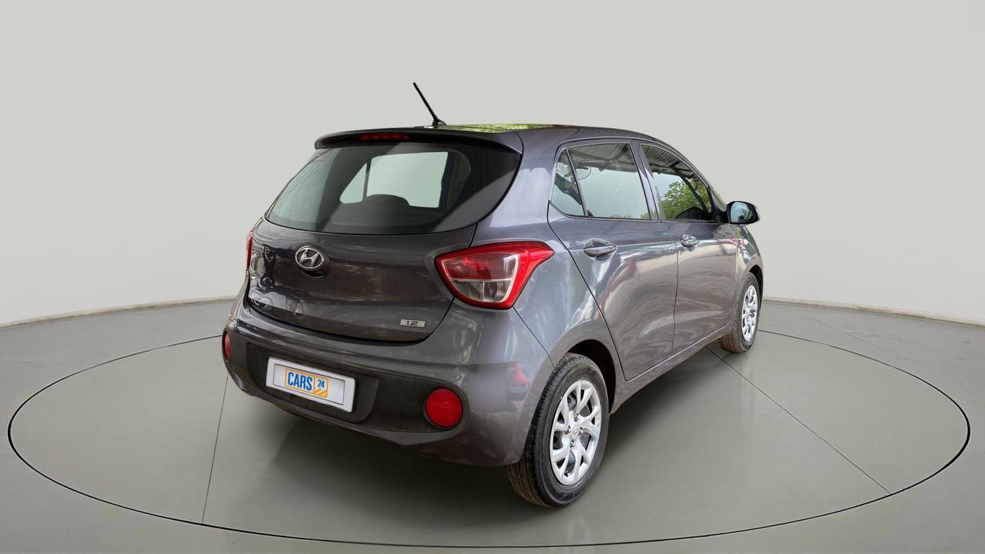2017 Hyundai Grand i10 MAGNA 1.2 KAPPA VTVT, Petrol, Manual, 1,12,476 km, Right Back Diagonal