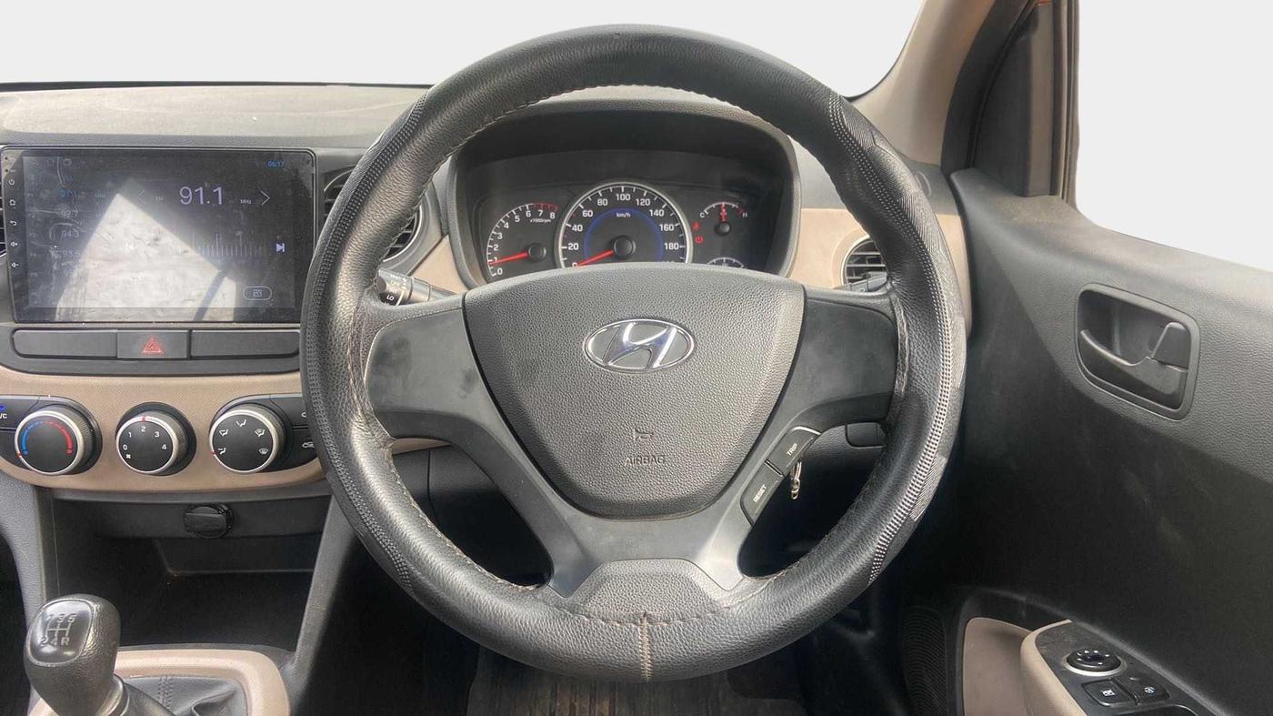 2017 Hyundai Grand i10 MAGNA 1.2 KAPPA VTVT, Petrol, Manual, 69,760 km, Steering Wheel Close Up