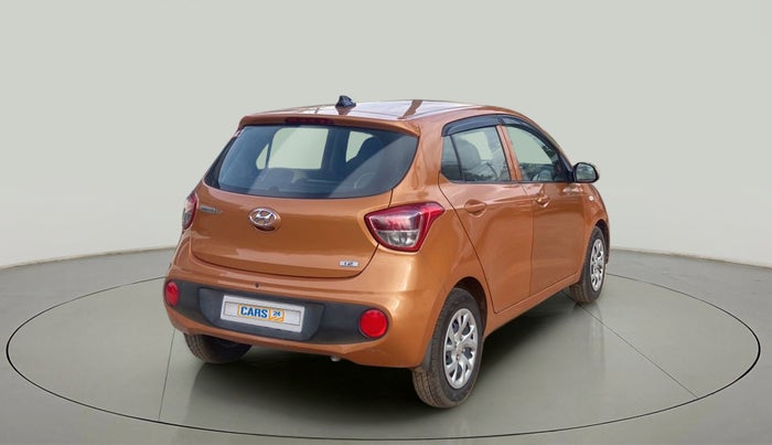 2017 Hyundai Grand i10 MAGNA 1.2 KAPPA VTVT, Petrol, Manual, 69,760 km, Right Back Diagonal