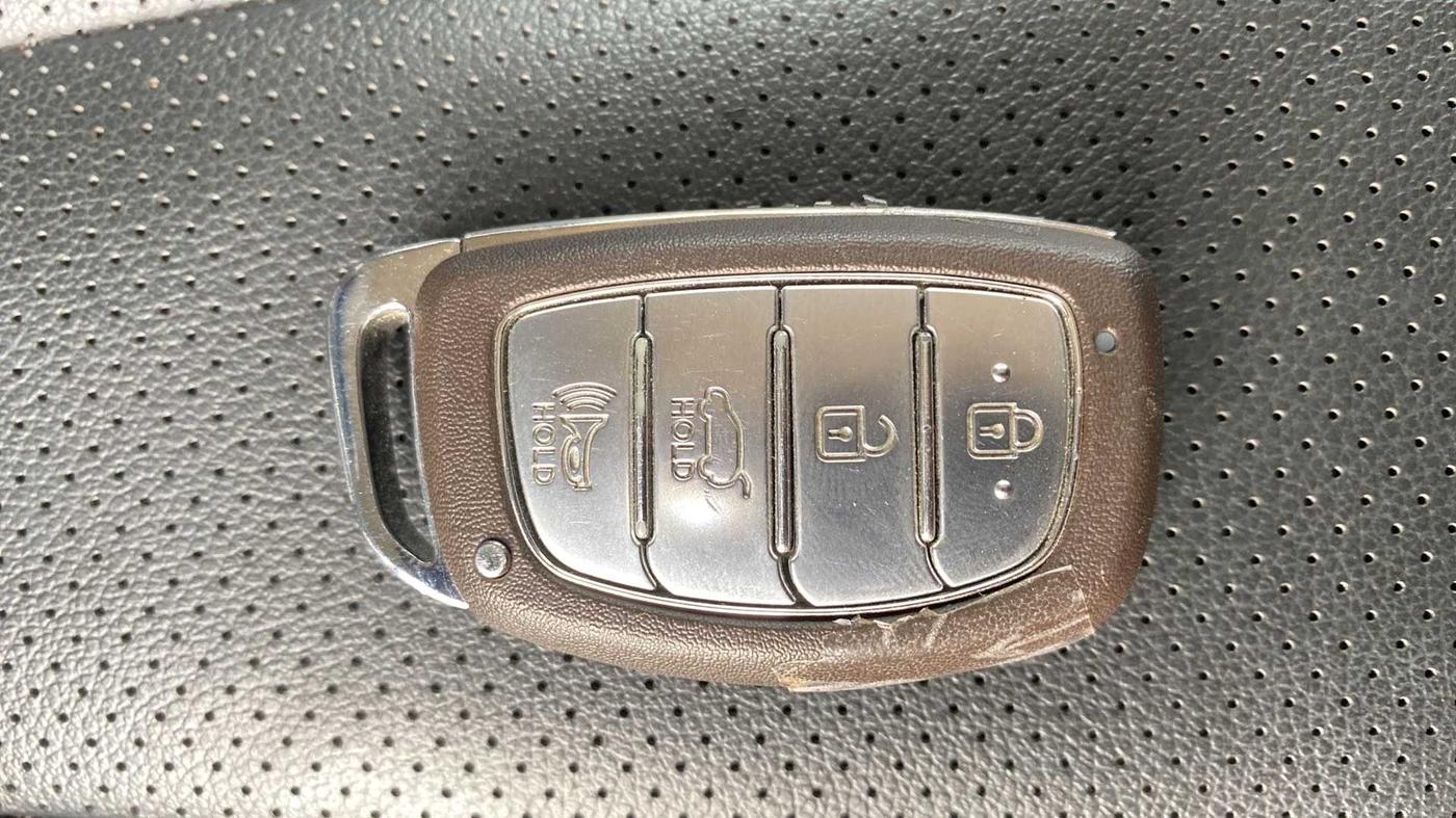 2021 Hyundai Creta SX (O) 1.4 TURBO DCT DUAL TONE, Petrol, Automatic, 21,027 km, Key Close Up