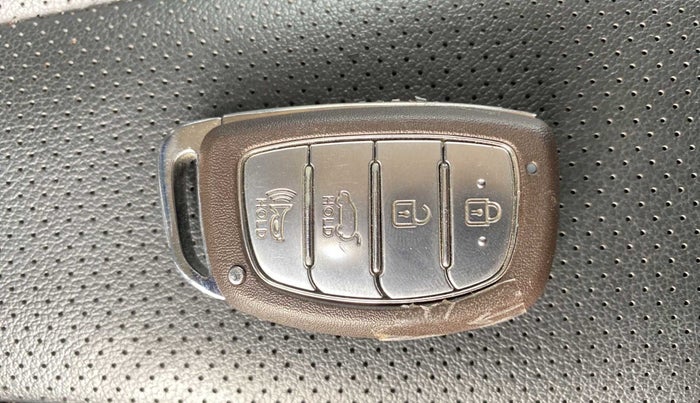 2021 Hyundai Creta SX (O) 1.4 TURBO DCT DUAL TONE, Petrol, Automatic, 21,027 km, Key Close Up