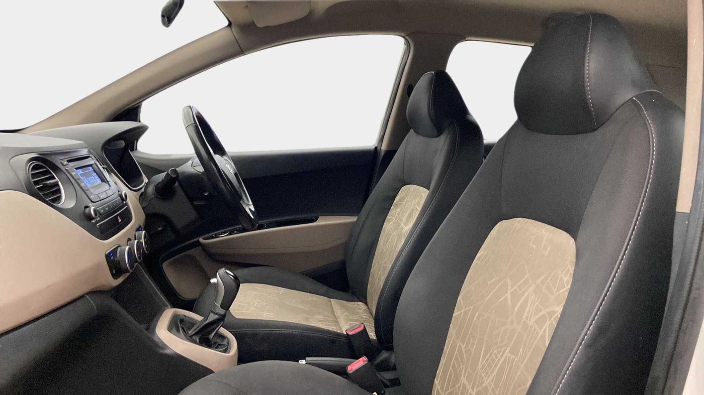 2014 Hyundai Grand i10 ASTA AT 1.2 KAPPA VTVT, Petrol, Automatic, 36,819 km, Right Side Front Door Cabin