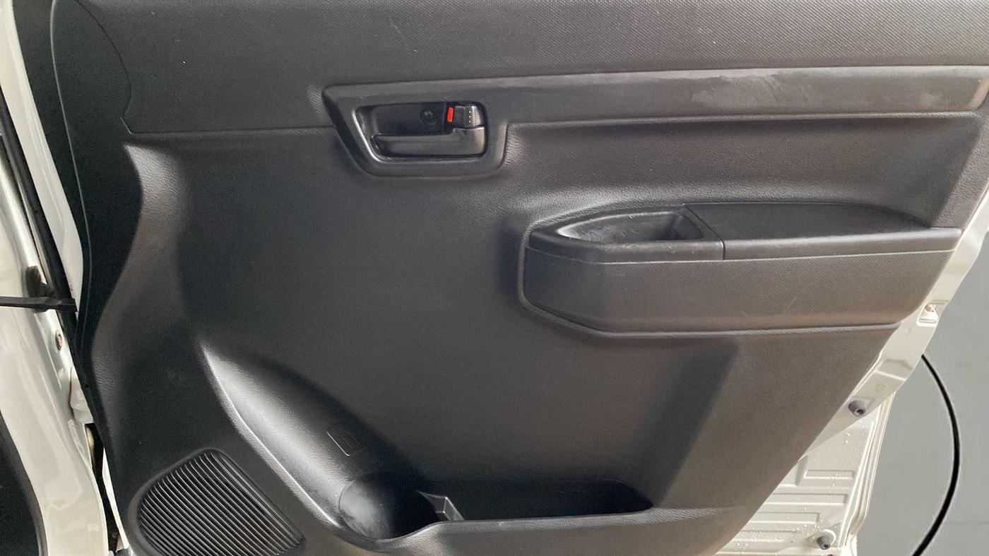 2022 Maruti S PRESSO VXI+, Petrol, Manual, 15,863 km, Driver Side Door Panels Control