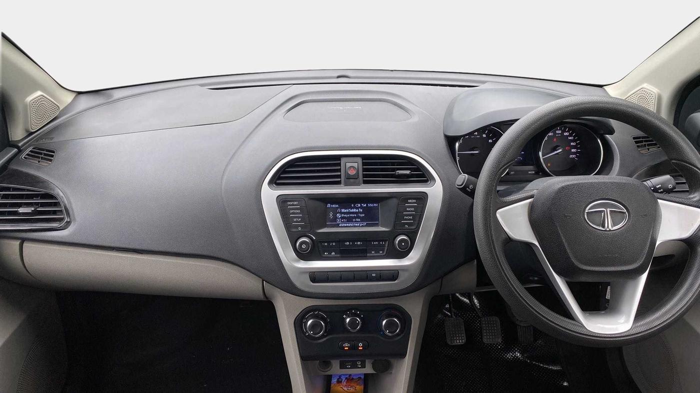 2016 Tata Tiago XT PETROL, Petrol, Manual, 100 km, Dashboard