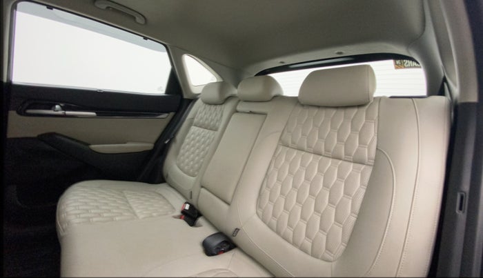 2020 KIA SELTOS HTX IVT 1.5 PETROL, Petrol, Automatic, 58,433 km, Right Side Rear Door Cabin