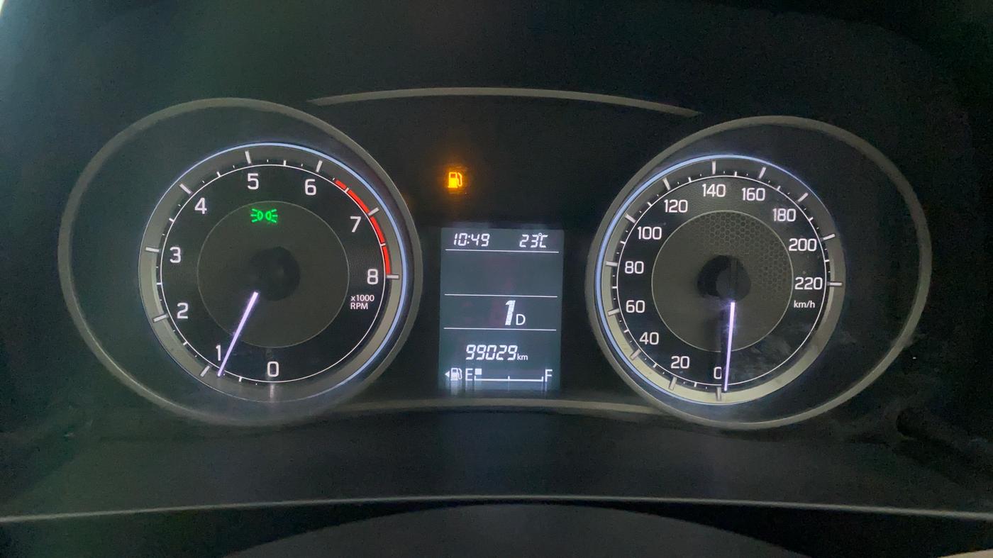 2018 Maruti Dzire ZXI AMT, CNG, Automatic, 99,140 km, Odometer Image