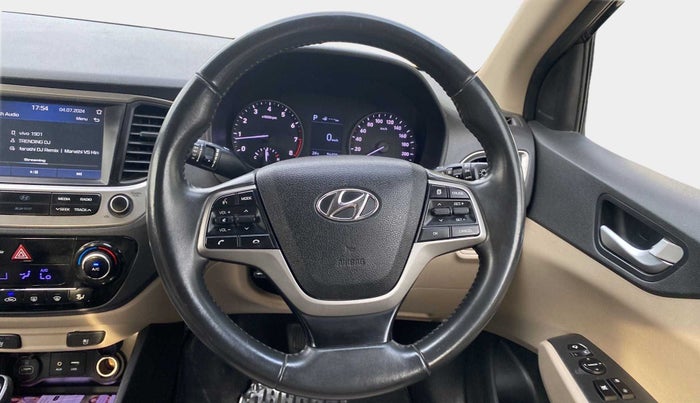 2018 Hyundai Verna 1.6 VTVT SX (O) AT, Petrol, Automatic, 56,402 km, Steering Wheel Close Up