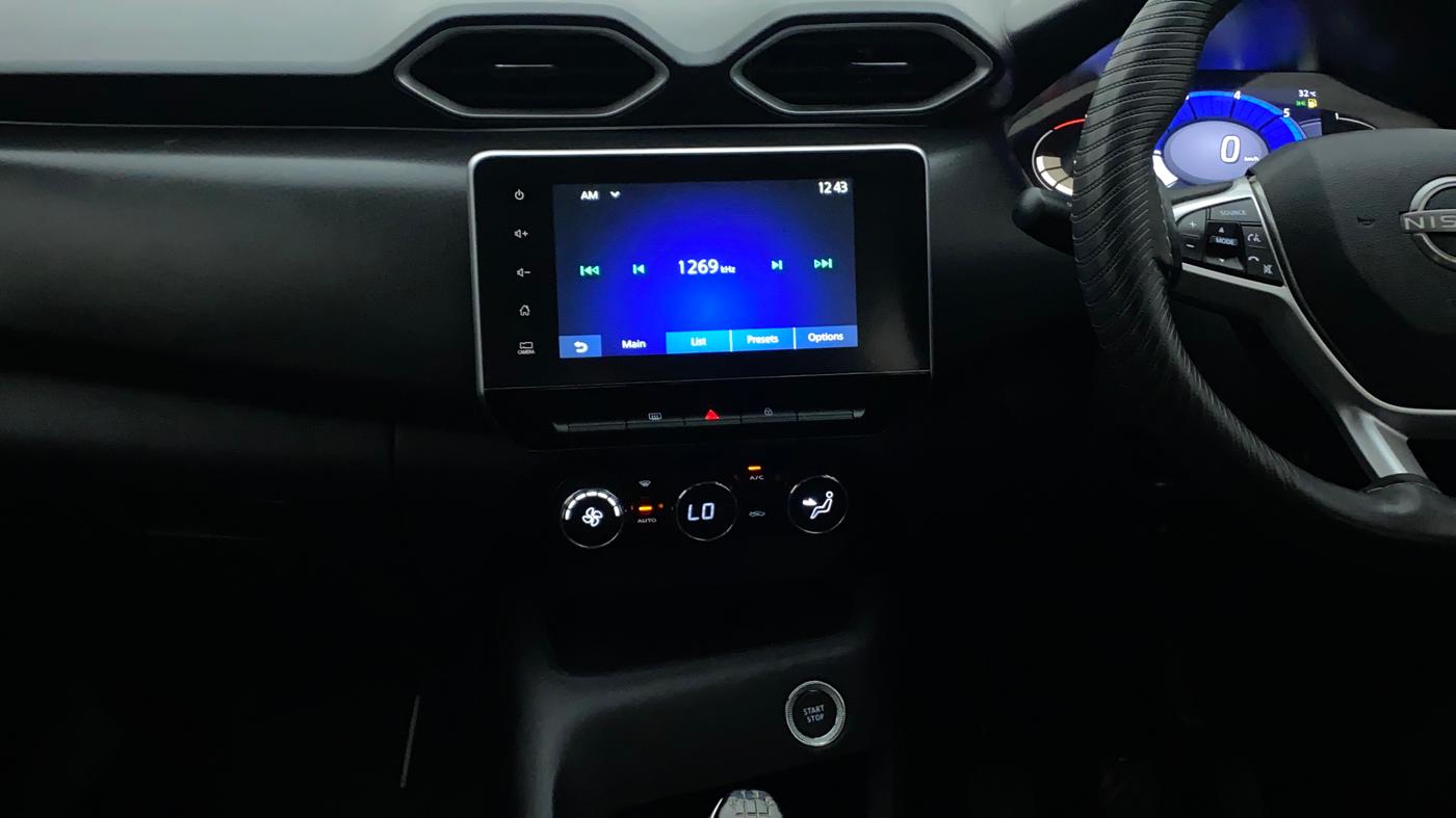 2023 Nissan MAGNITE XV PREMIUM, Petrol, Manual, 9,986 km, Air Conditioner