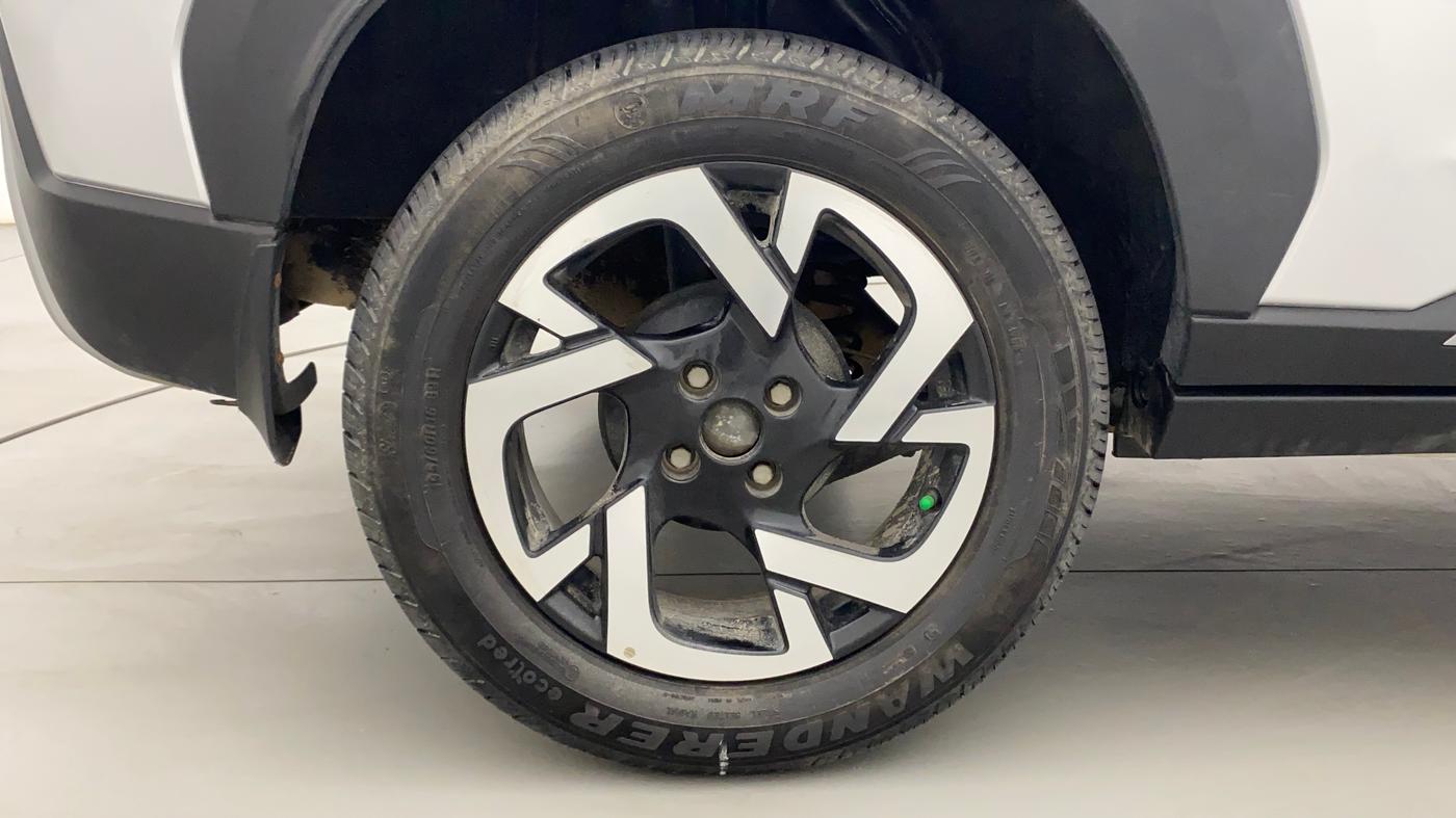 2023 Nissan MAGNITE XV PREMIUM, Petrol, Manual, 9,986 km, Right Rear Wheel