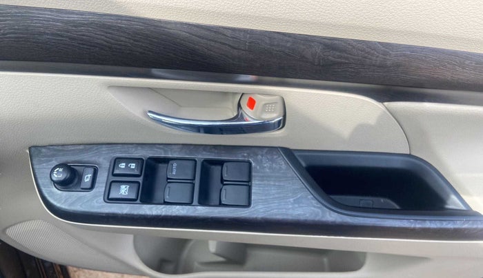 2023 Maruti Ertiga ZXI+ AT SHVS, Petrol, Automatic, 11,045 km, Driver Side Door Panels Control