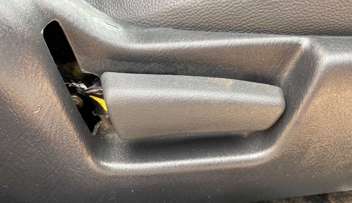 2014 Maruti Alto K10 VXI, Petrol, Manual, 29,477 km, Driver Side Adjustment Panel
