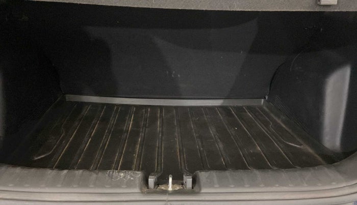 2023 KIA SONET HTK PLUS 1.2, Petrol, Manual, 7,907 km, Boot Inside