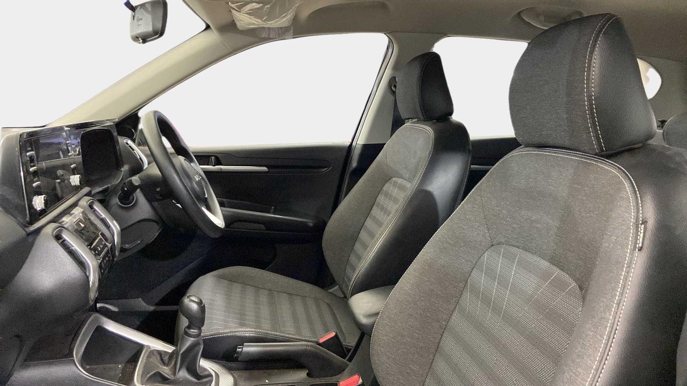 2023 KIA SONET HTK PLUS 1.2, Petrol, Manual, 7,907 km, Right Side Front Door Cabin