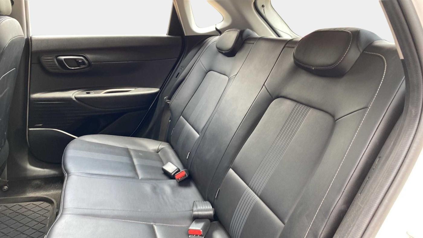 2021 Hyundai NEW I20 Asta 1.0 GDI Turbo IMT, Petrol, Manual, 27,958 km, Right Side Rear Door Cabin