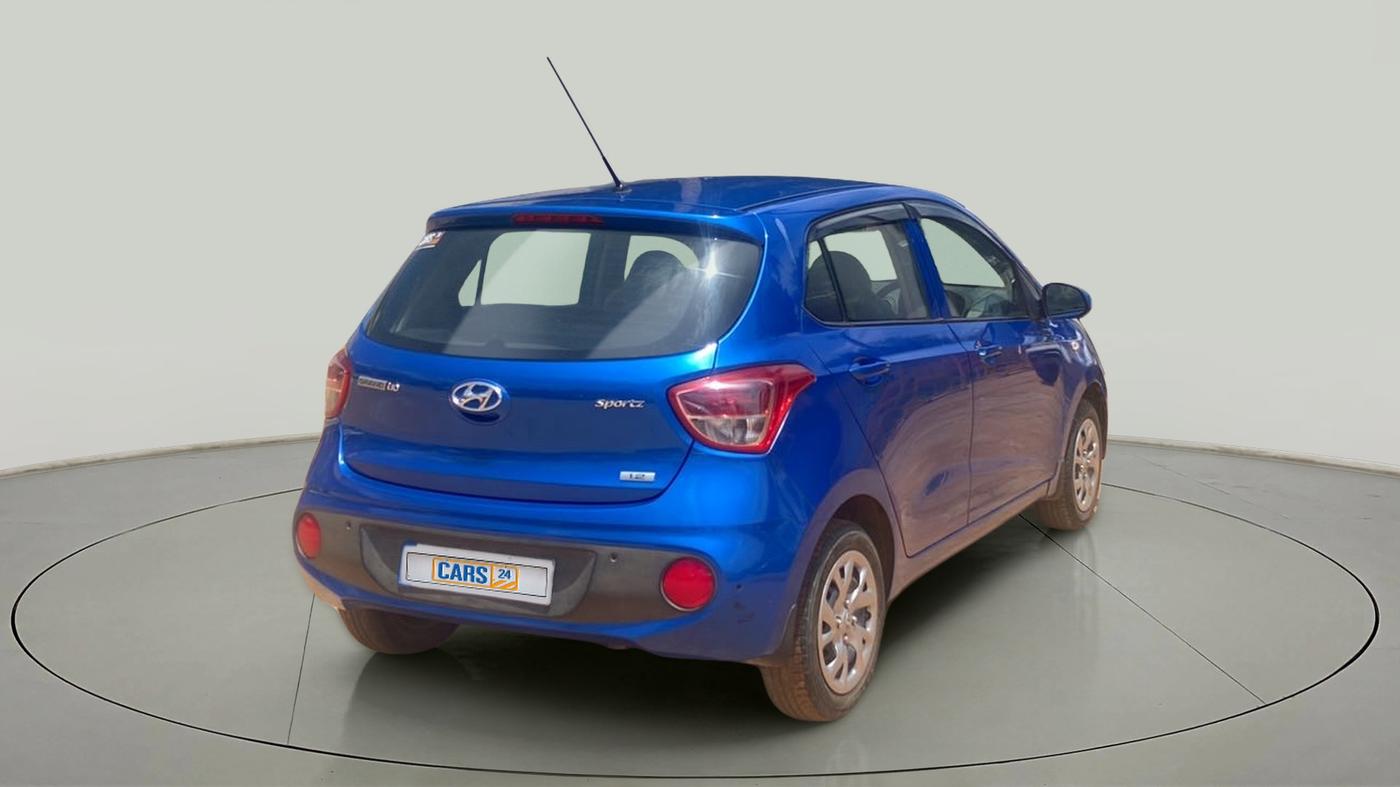 2018 Hyundai Grand i10 SPORTZ 1.2 KAPPA VTVT, Petrol, Manual, 31,851 km, Right Back Diagonal