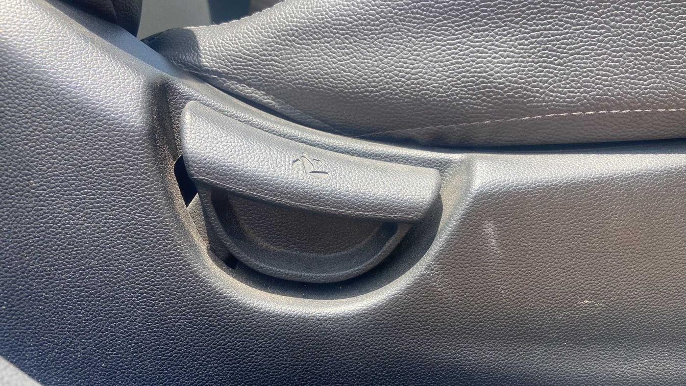 2018 Hyundai Grand i10 SPORTZ 1.2 KAPPA VTVT, Petrol, Manual, 31,851 km, Driver Side Adjustment Panel