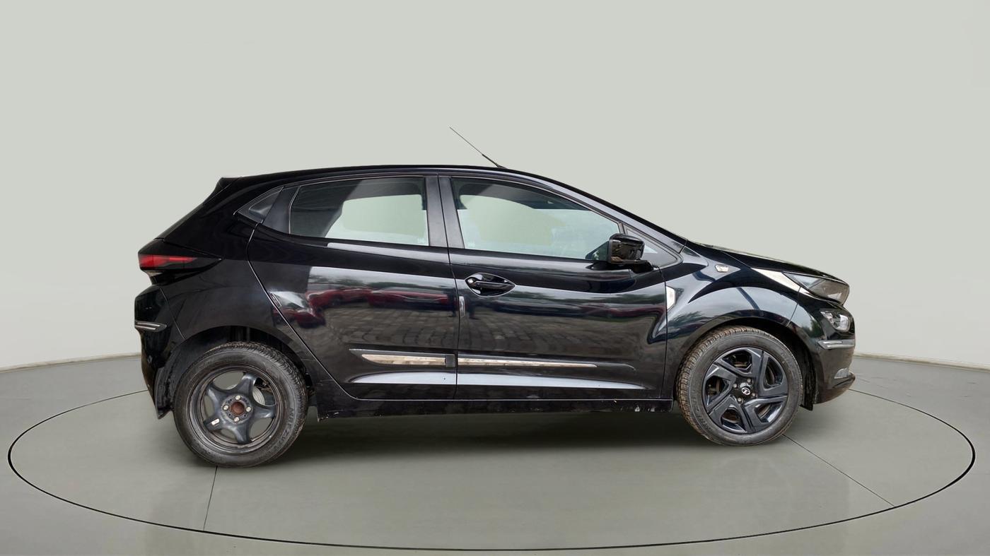 2022 Tata ALTROZ XT PETROL DARK EDITION, Petrol, Manual, 33,417 km, Right Side View