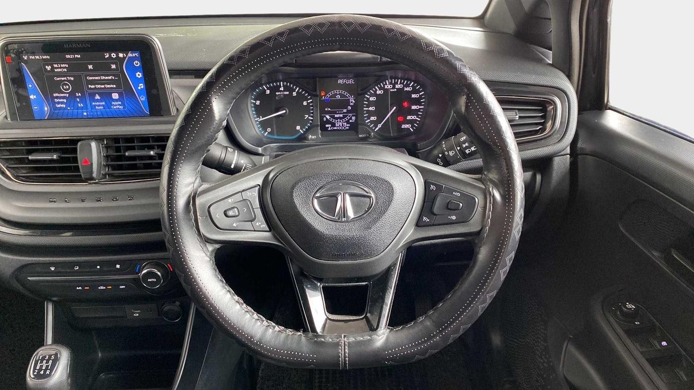2022 Tata ALTROZ XT PETROL DARK EDITION, Petrol, Manual, 33,417 km, Steering Wheel Close Up