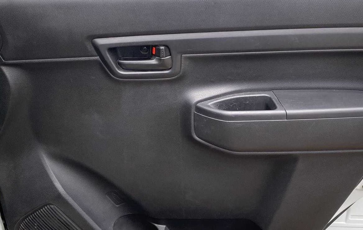 2022 Maruti S PRESSO VXI+, Petrol, Manual, 13,814 km, Driver Side Door Panels Control