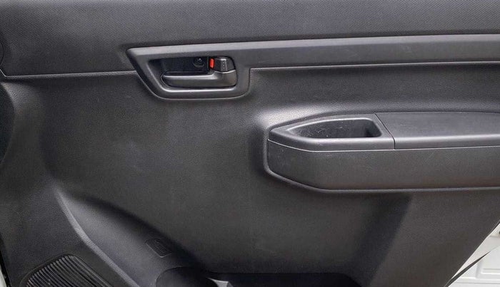2022 Maruti S PRESSO VXI+, Petrol, Manual, 13,814 km, Driver Side Door Panels Control