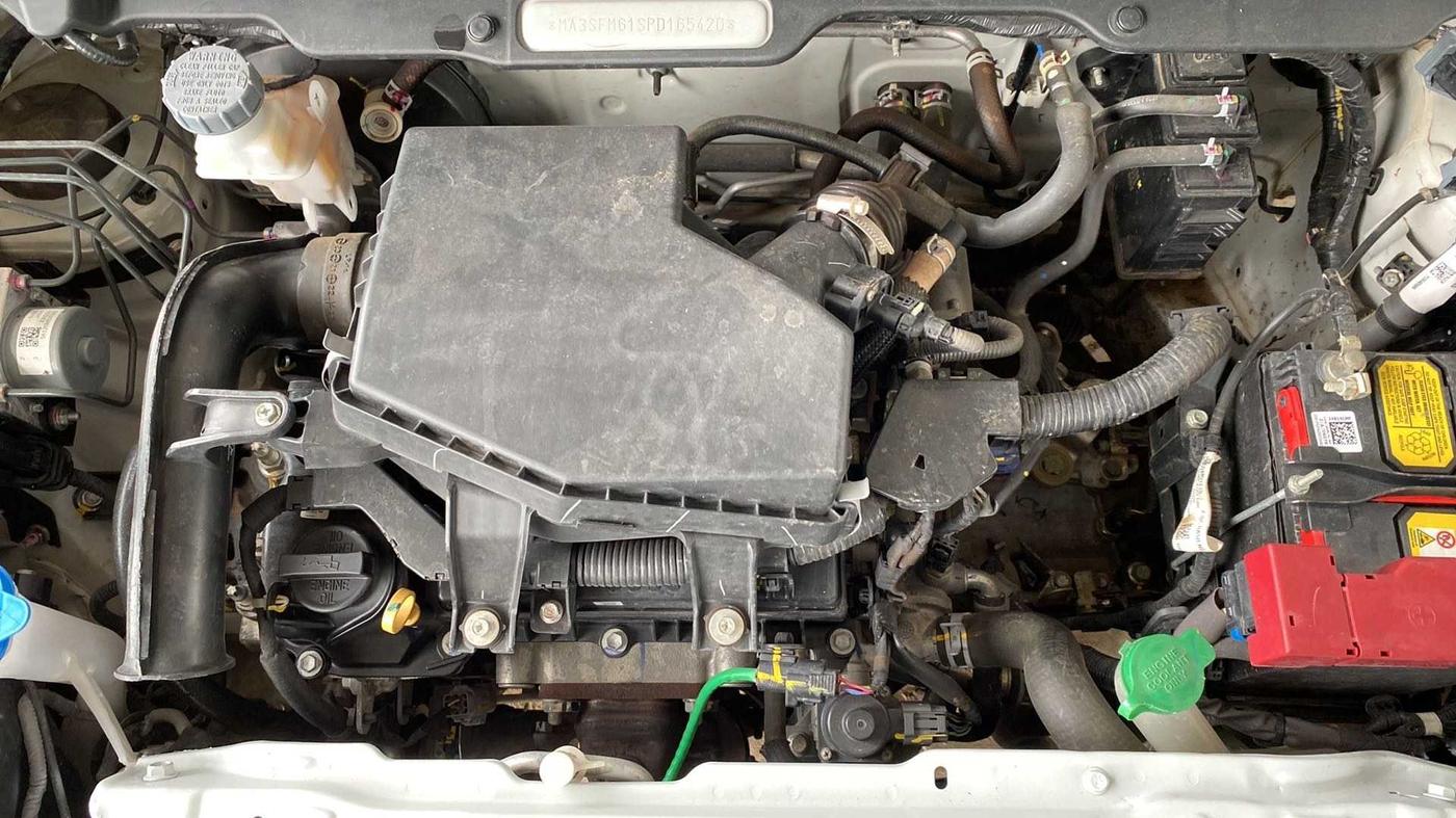 2023 Maruti Alto K10 VXI PLUS, Petrol, Manual, 10,242 km, Open Bonet