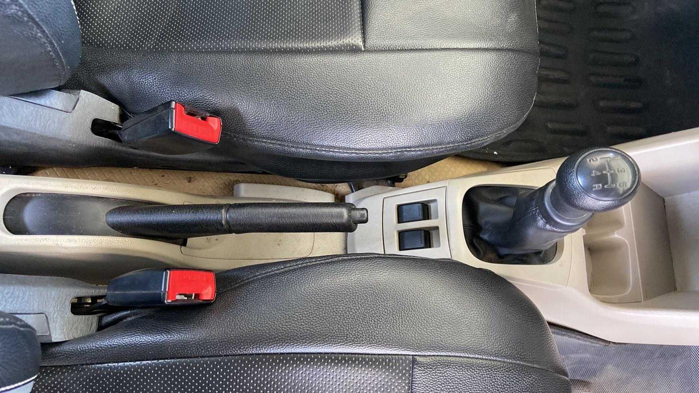 2021 Maruti Alto VXI, Petrol, Manual, 23,737 km, Gear Lever