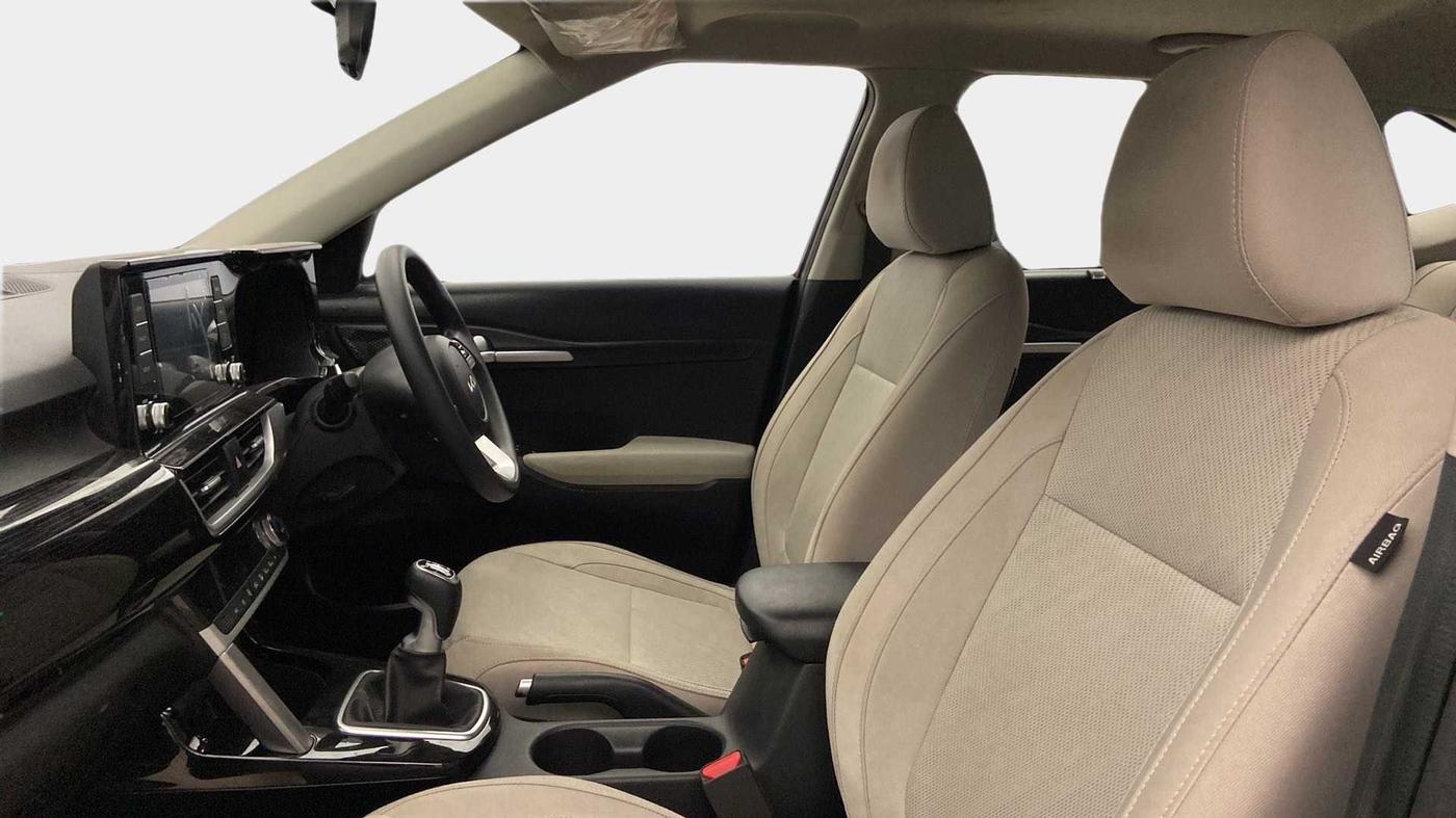 2022 KIA SELTOS HTK PLUS 1.5 IMT, Petrol, Manual, 14,160 km, Right Side Front Door Cabin